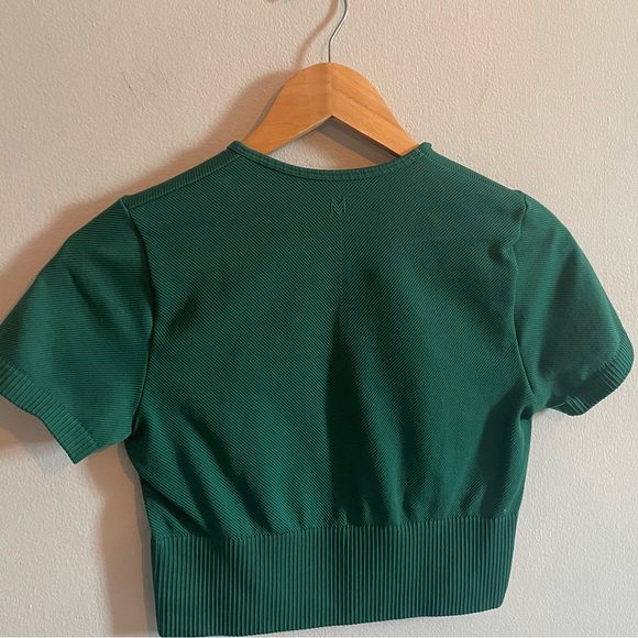 Arden’s Crop Top M - Picture 2 of 2